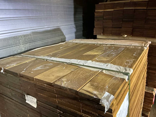Guyana ipé hardhouten planken geschaafd 21x145mm, lengte 125cm (154x) - afbeelding 1 van  3