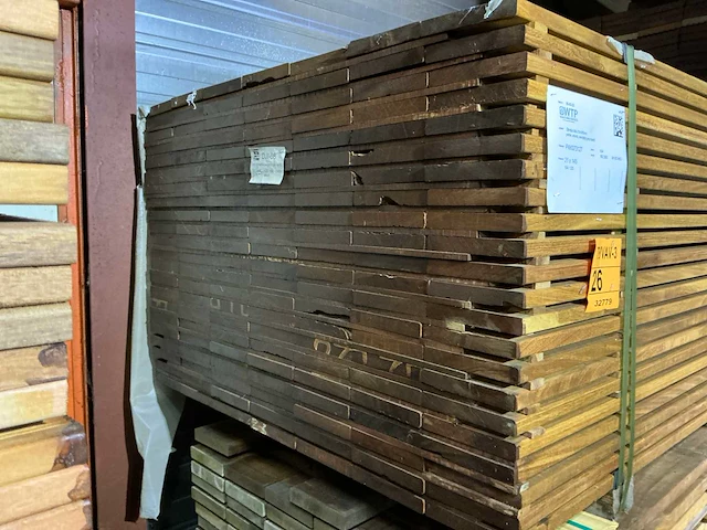 Guyana ipé hardhouten planken geschaafd 21x145mm, lengte 125cm (154x) - afbeelding 2 van  3