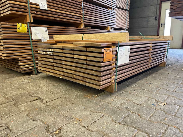 Guyana ipé hardhouten planken geschaafd 21x145mm, lengte 185cm (57x) - afbeelding 2 van  3