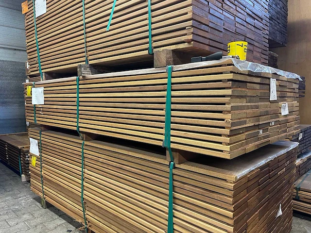 Guyana ipé hardhouten planken geschaafd 21x145mm, lengte 215cm (91x) - afbeelding 4 van  4