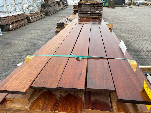 Guyana ipé hardhouten planken geschaafd 21x145mm, lengte 275cm (5x) - afbeelding 1 van  3