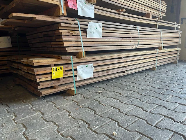 Guyana ipé hardhouten planken geschaafd 21x145mm, lengte 335cm (59x) - afbeelding 4 van  4