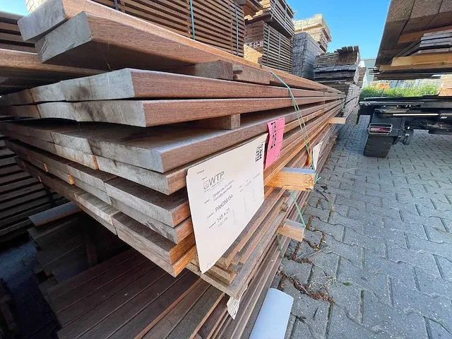 Guyana ipé hardhouten planken geschaafd 21x145mm, lengte 430cm (55x) - afbeelding 2 van  3