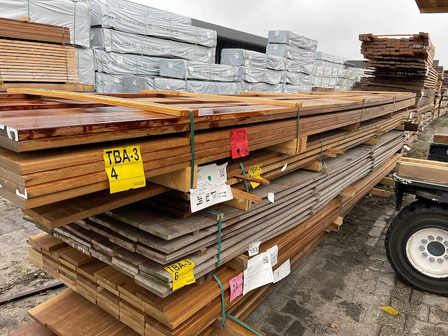 Guyana ipé hardhouten planken geschaafd 21x145mm, lengte 520cm (36x) - afbeelding 2 van  3