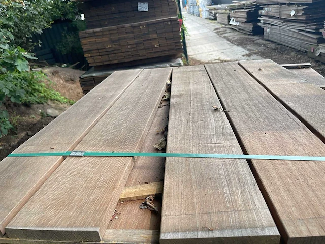 Guyana ipé hardhouten planken geschaafd 21x145mm, lengte 56/95cm 6/125cm (62x) - afbeelding 1 van  3