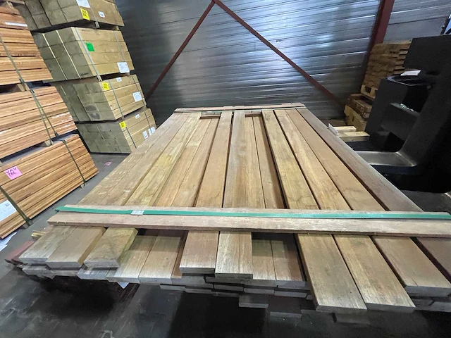 Guyana ipé hardhouten planken geschaafd 21x70mm, lengte 125cm (60x) - afbeelding 1 van  3