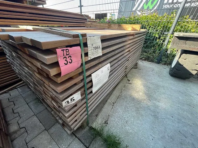 Guyana ipé hardhouten planken geschaafd 21x70mm, lengte 185cm (204x) - afbeelding 2 van  3