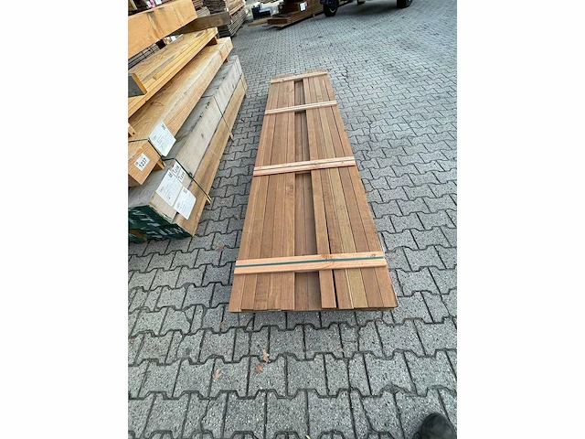 Guyana ipé hardhouten planken geschaafd 21x70mm, lengte 335cm (46x) - afbeelding 2 van  3