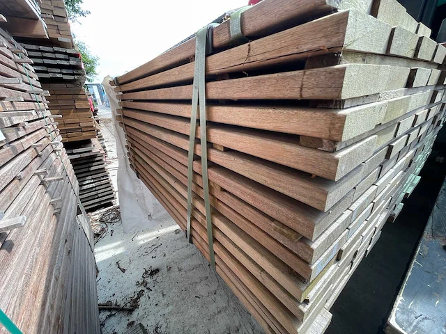 Guyana ipé hardhouten planken geschaafd 21x90mm, lengte 95cm (153x) - afbeelding 2 van  3