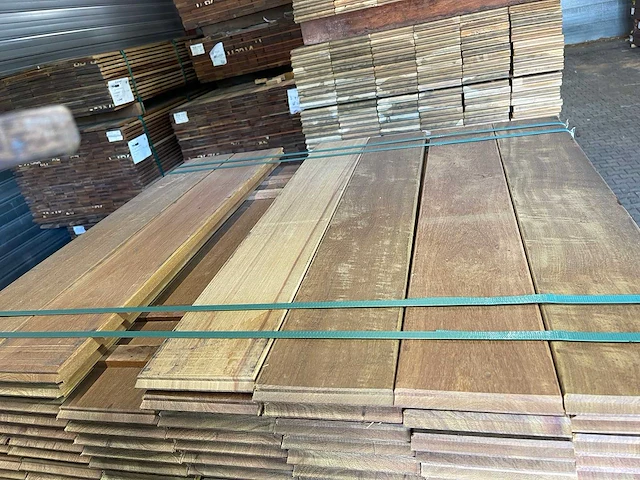 Guyana ipé kopse veer en groef (buitenparket) 950x145x21mm (152x) - afbeelding 1 van  3