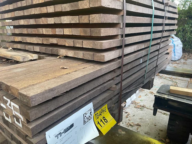 Guyana ipé latten fijnbezaagd 1250-1550x50x27mm (247x) - afbeelding 2 van  3
