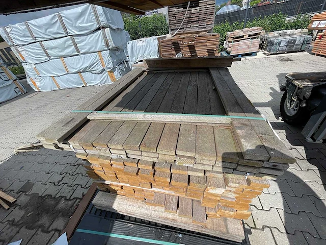 Guyana ipé latten geschaafd 1250x70x21mm (46x) - afbeelding 1 van  3