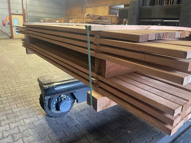 Guyana ipé latten geschaafd 1550-2150x40x21mm (139x) - afbeelding 4 van  4