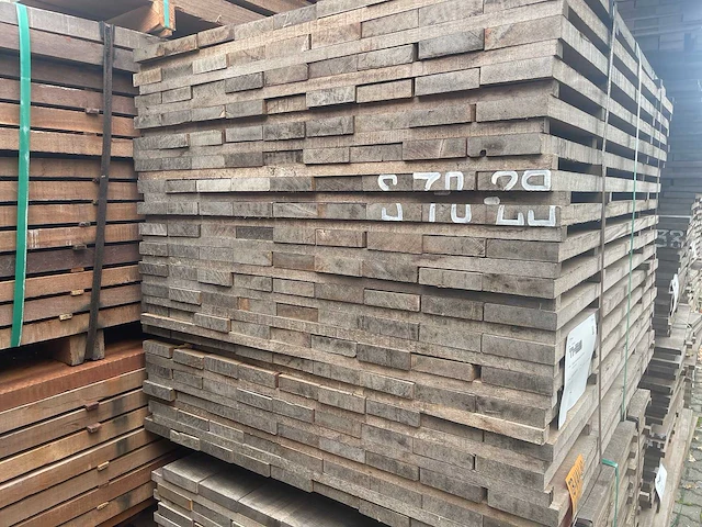 Guyana ipé planken fijnbezaagd 1250x105x27mm (171x) - afbeelding 3 van  3