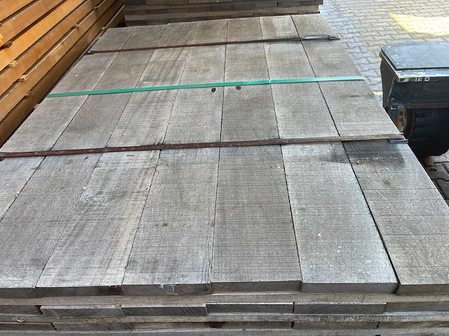 Guyana ipé planken fijnbezaagd 1250x130x27mm (133x) - afbeelding 1 van  3