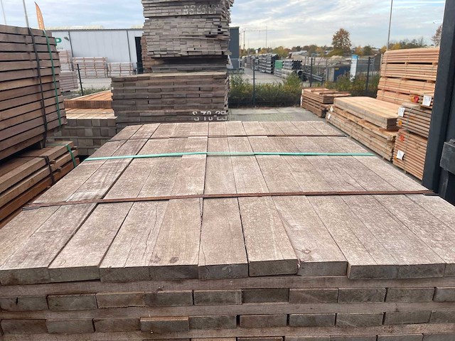 Guyana ipé planken fijnbezaagd 1250x80x27mm (228x) - afbeelding 1 van  3