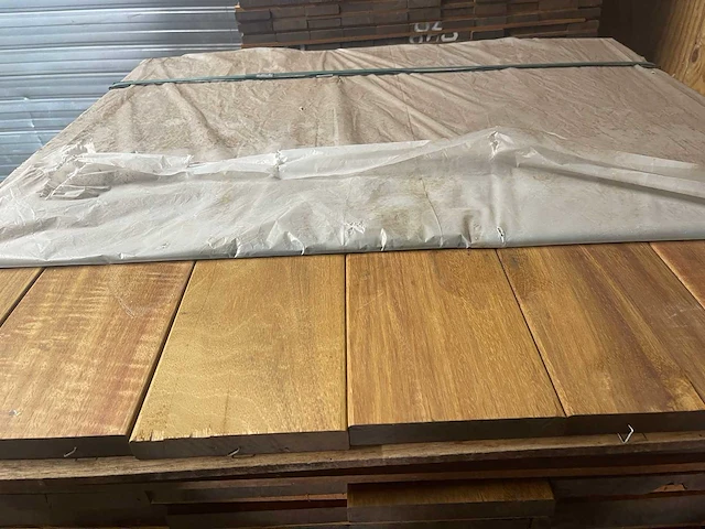 Guyana ipé planken geschaafd 1000x145x21mm (56x) - afbeelding 1 van  3