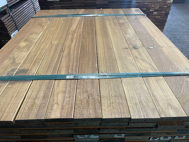 Guyana ipé planken geschaafd 1250x90x21mm (121x) - afbeelding 1 van  4