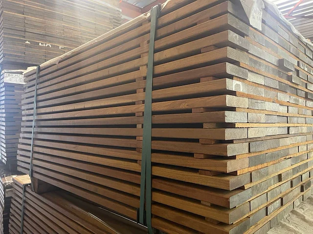 Guyana ipé planken geschaafd 1550x90x21mm (121x) - afbeelding 2 van  4