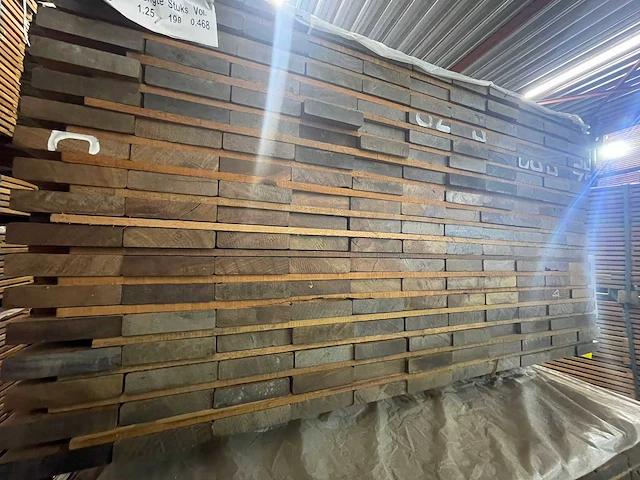 Guyana ipé planken geschaafd 1550x90x21mm (121x) - afbeelding 3 van  4