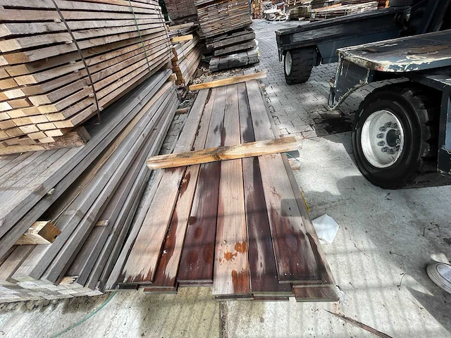 Guyana ipé planken geschaafd 3050x145x21mm (26x) - afbeelding 1 van  3