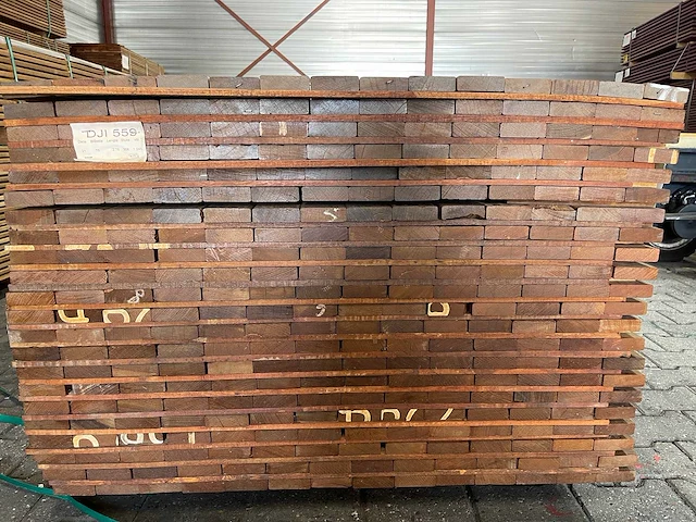 Guyana ipé planken geschaafd 3650x70x21mm (196x) - afbeelding 3 van  4
