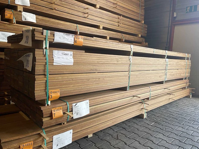 Guyana ipé planken geschaafd 3950x145x21mm (140x) - afbeelding 4 van  4