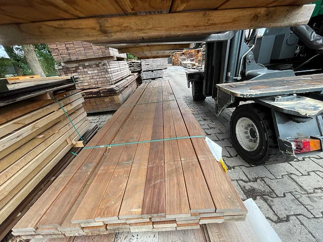 Guyana ipé planken geschaafd 4000x90x21mm (39x) - afbeelding 1 van  3