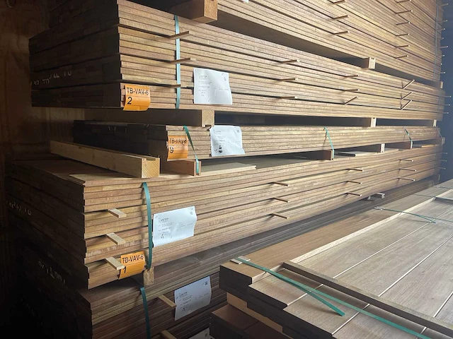 Guyana ipé planken geschaafd 4550x145x21mm (113x) - afbeelding 4 van  4