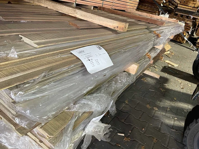 Guyana ipé voorvergrijsd gecoate planken 21x85mm, lengte 140-460cm (130x) - afbeelding 2 van  3