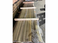 Guyana ipé voorvergrijsd gecoate planken 21x97mm, lengte 365-460cm (89x) - afbeelding 1 van  3