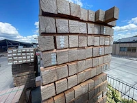 Guyana teak balken fijnbezaagd 2500-3000x100x100mm (54x) - afbeelding 3 van  4