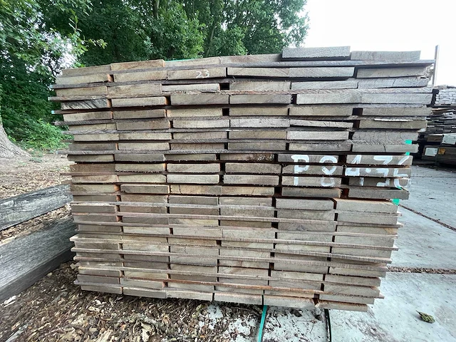 Guyana teak beschoeiingsplanken 2500-3000x150x20mm (78x) - afbeelding 3 van  3