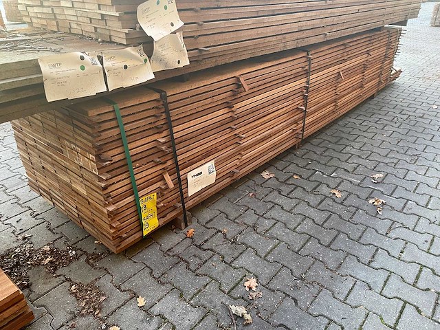 Guyana teak beschoeiingsplanken 3500-4000x150x20mm (96x) - afbeelding 4 van  4