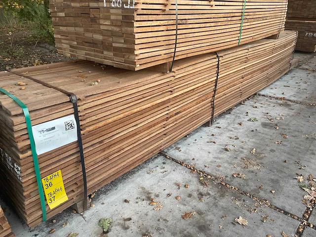 Guyana teak beschoeiingsplanken 4500-5000x100x20mm (107x) - afbeelding 4 van  4