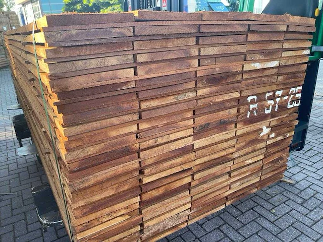 Guyana teak beschoeiingsplanken fijnbezaagd 5000x150x20mm (69x) - afbeelding 3 van  4
