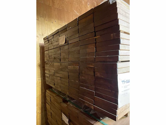 Guyana teak hardhouten planken geschaafd 21x145mm, lengte 185cm (147x) - afbeelding 3 van  3