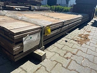 Guyana teak hardhouten planken geschaafd 27x70mm, lengte 335-400cm (101x( - afbeelding 2 van  3