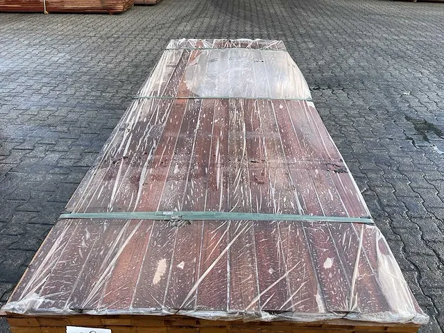Guyana teak hardhouten regels/planken geschaafd 27x70mm, lengte 245cm (239x) - afbeelding 1 van  3