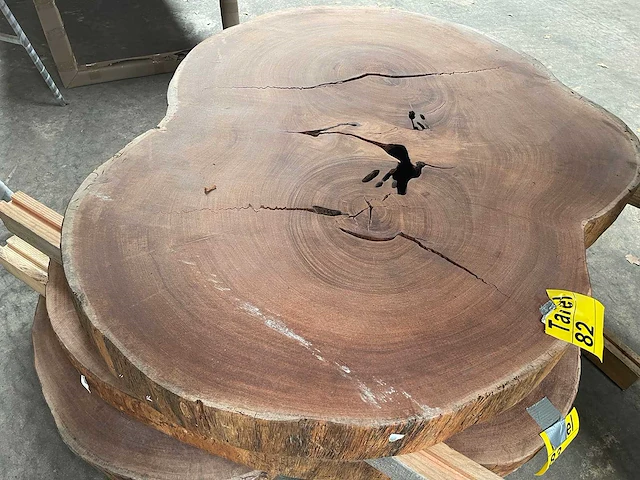 Guyana teak houten schijf 1000mm - afbeelding 2 van  3