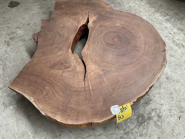 Guyana teak houten schijf 1000mm - afbeelding 2 van  3
