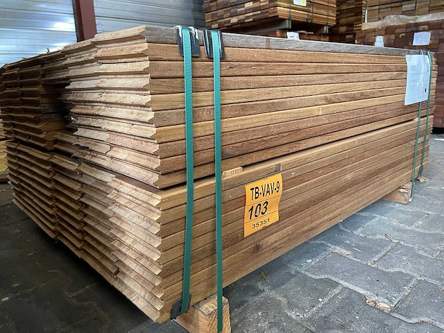 Guyana teak kopse veer en groef (buitenparket) 1250x145x21mm (120x) - afbeelding 4 van  4