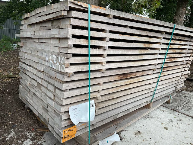Guyana teak planken fijnbezaagd 2150x108x33mm (153x) - afbeelding 2 van  3