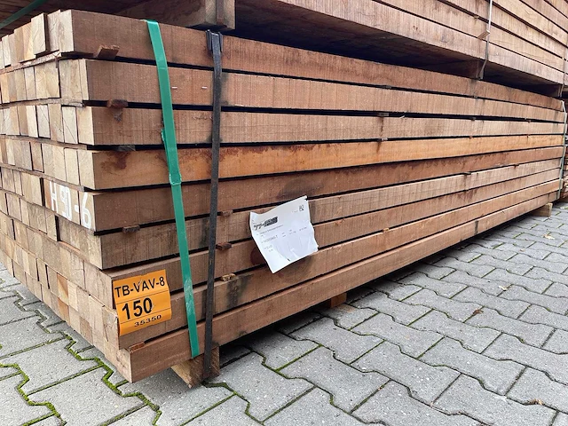 Guyana teak planken fijnbezaagd 3050x60x60mm (135x) - afbeelding 2 van  3