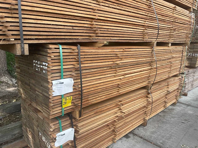 Guyana teak planken fijnbezaagd 3500x150x20mm (132x) - afbeelding 4 van  4