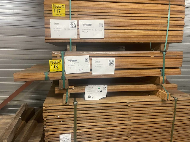 Guyana teak planken geschaafd 1250-1550x140x21mm (69x) - afbeelding 4 van  4