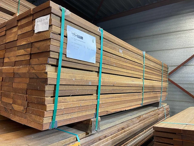 Guyana teak planken geschaafd 1250-1550x140x25mm (168x) - afbeelding 2 van  4