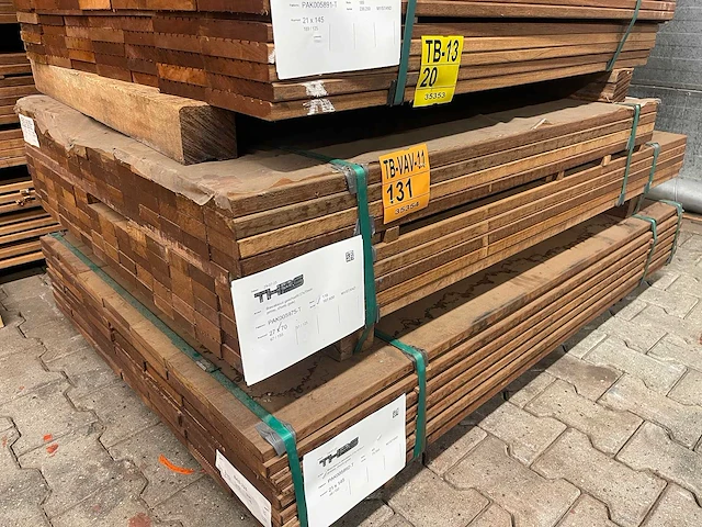 Guyana teak planken geschaafd 1250-1550x70x27mm (118x) - afbeelding 4 van  4