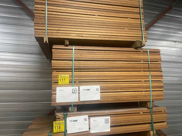 Guyana teak planken geschaafd 1250x140x21mm (151x) - afbeelding 4 van  4