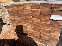 Guyana teak planken geschaafd 1250x140x25mm (161x) - afbeelding 3 van  3